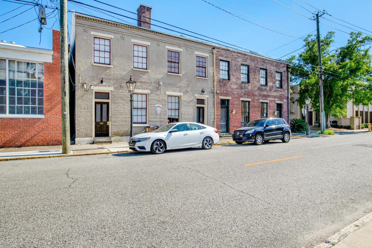 モービルStars On State In The Heart Of Downtown Historic Districtアパートメント エクステリア 写真